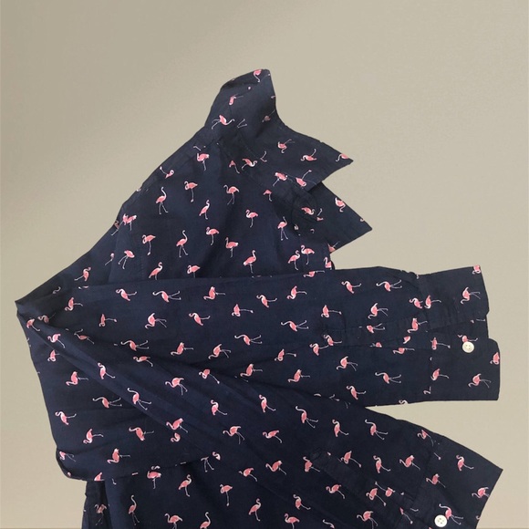 ⚜️GAP Women’s Shirt Navy Blue with pink flamingos⚜️ - Picture 9 of 10
